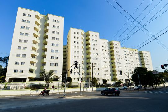 Fachada do Condominio  de apartamento à venda com 2 quartos, 63m² em Vila Galvão, Guarulhos