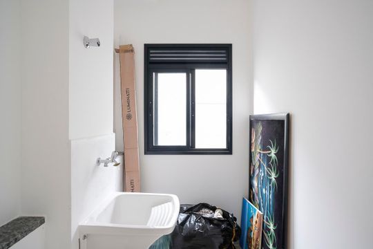 Área de serviço de apartamento para alugar com 2 quartos, 44m² em Nova Gerti, São Caetano do Sul
