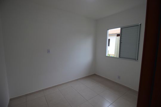 Casa de Condomínio para alugar com 2 quartos, 64m² em Vila Bom Jesus, Sorocaba