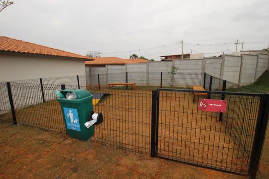 Casa de Condomínio para alugar com 2 quartos, 64m² em Vila Bom Jesus, Sorocaba