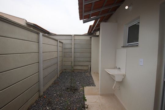 Casa de Condomínio para alugar com 2 quartos, 64m² em Vila Bom Jesus, Sorocaba