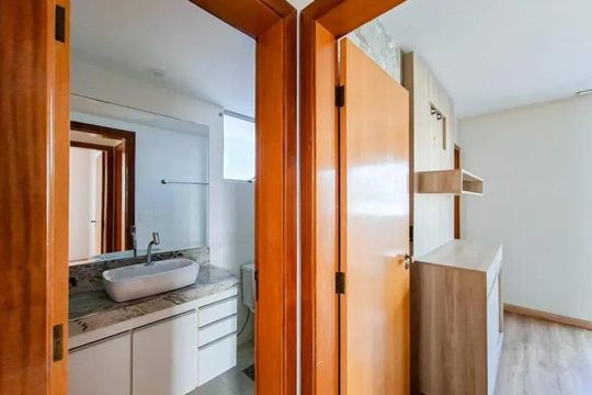 Quarto de apartamento para alugar com 3 quartos, 90m² em Nova Suíça, Belo Horizonte