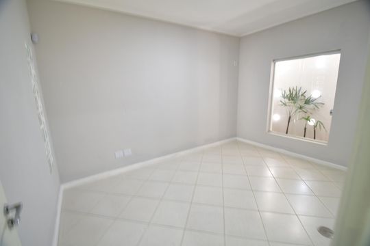 Sala de casa à venda com 6 quartos, 223m² em Jardim das Paineiras, Campinas