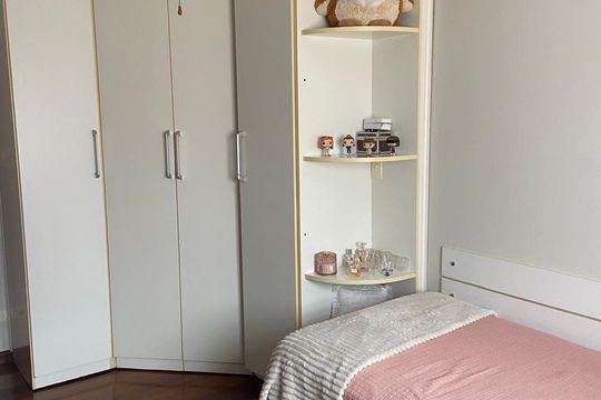 Quarto de casa para alugar com 3 quartos, 2550m² em Jardim Olimpia, Jacareí