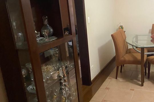 Sala de casa para alugar com 3 quartos, 2550m² em Jardim Olimpia, Jacareí