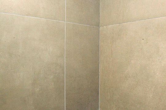 Banheiro de kitnet/studio para alugar com 1 quarto, 33m² em Rio Branco, Porto Alegre