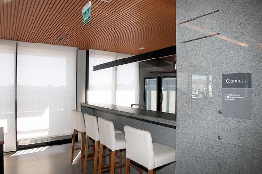 Área Comum - Salão Gourmet 2 de kitnet/studio para alugar com 1 quarto, 33m² em Rio Branco, Porto Alegre