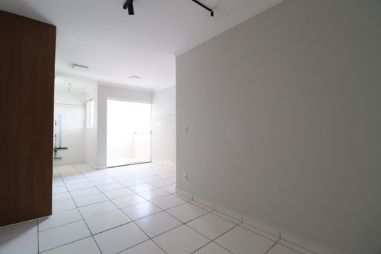 Sala de apartamento para alugar com 2 quartos, 50m² em Jardim Europa, Uberlândia