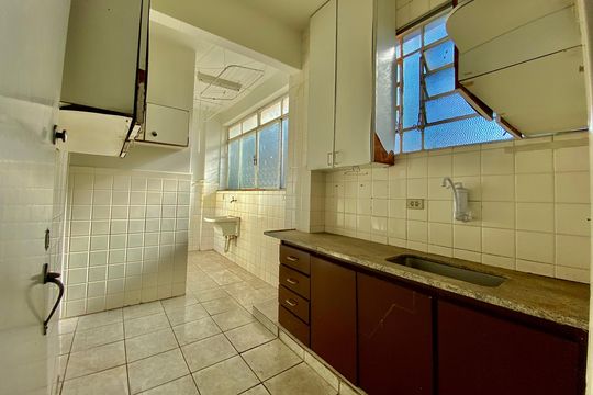 Cozinha de apartamento à venda com 3 quartos, 103m² em Funcionários, Belo Horizonte