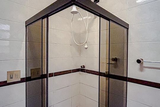 Banheiro social de casa à venda com 4 quartos, 160m² em Vila Gomes Cardim, São Paulo
