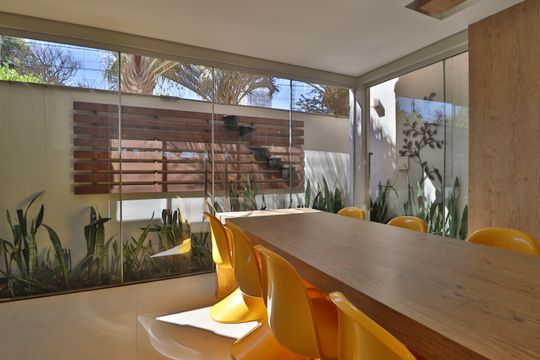 Varanda gourmet de casa de condomínio para alugar com 3 quartos, 130m² em Morada da Colina, Uberlândia