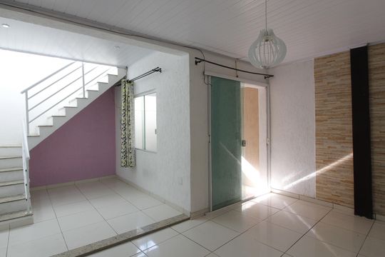 Casa para alugar com 2 quartos, 19m² em Reserva do Pero, Cabo Frio