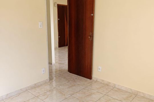 Quarto de apartamento à venda com 1 quarto, 45m² em Coelho Neto, Rio de Janeiro