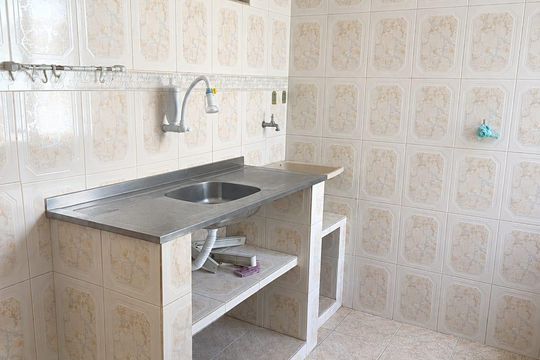 Cozinha de apartamento à venda com 1 quarto, 45m² em Coelho Neto, Rio de Janeiro