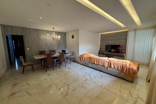 Casa à venda com 5 quartos, 820m² em Setor Habitacional Vicente Pires, Brasília
