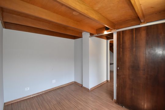 Quarto 2 de apartamento para alugar com 2 quartos, 52m² em Juvevê, Curitiba