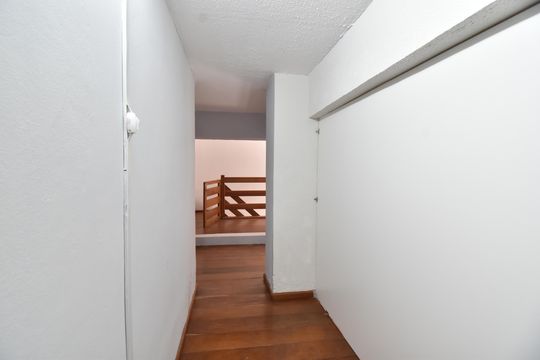 Closet de apartamento para alugar com 2 quartos, 52m² em Juvevê, Curitiba