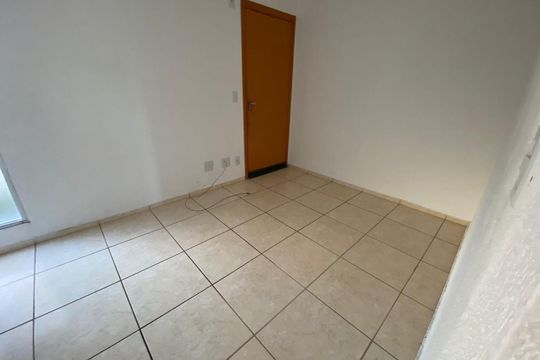 Quarto de apartamento para alugar com 2 quartos, 43m² em Cosmos, Rio de Janeiro