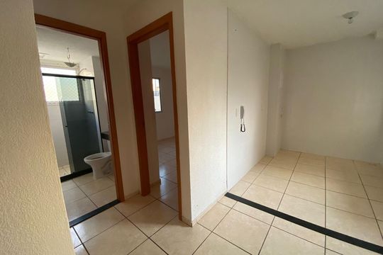 Sala de apartamento para alugar com 2 quartos, 43m² em Cosmos, Rio de Janeiro