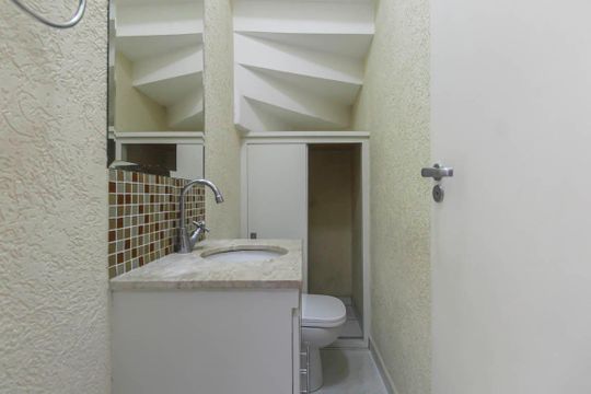 Casa de Condomínio para alugar com 2 quartos, 88m² em Vila Paulo Silas, São Paulo