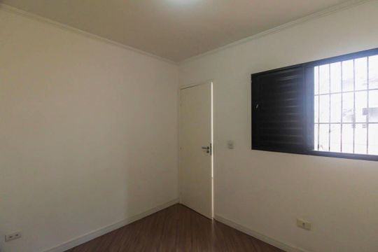 Casa de Condomínio para alugar com 2 quartos, 88m² em Vila Paulo Silas, São Paulo