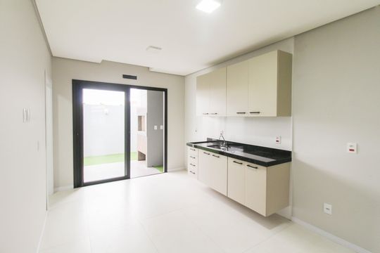 Cozinha de casa para alugar com 3 quartos, 160m² em Igara, Canoas
