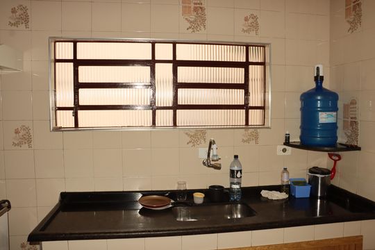 Casa à venda com 4 quartos, 250m² em Jardim Colorado, São Paulo
