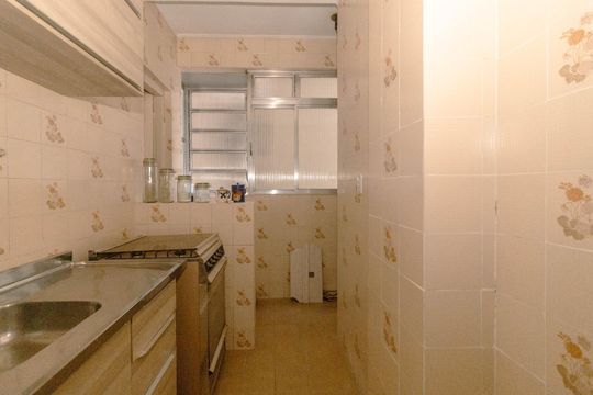 Sala/Cozinha de apartamento para alugar com 1 quarto, 65m² em Centro Histórico, Porto Alegre