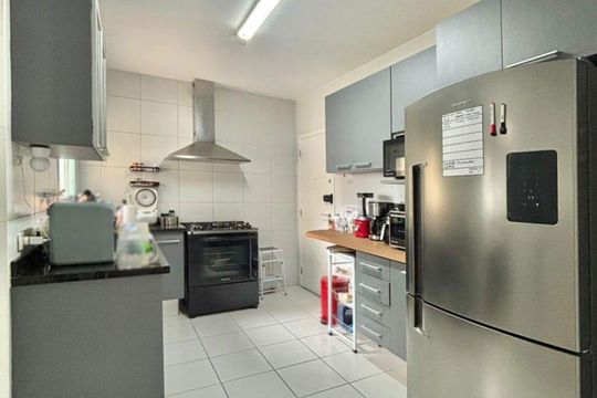 Cozinha de apartamento à venda com 3 quartos, 126m² em Indianópolis, São Paulo