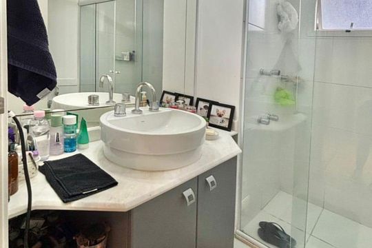 Banheiro de apartamento à venda com 3 quartos, 126m² em Indianópolis, São Paulo