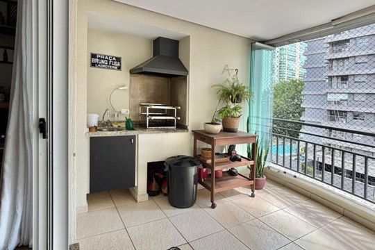 Varanda de apartamento à venda com 3 quartos, 126m² em Indianópolis, São Paulo