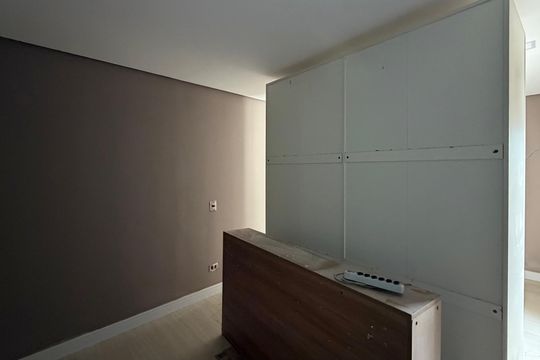 Casa de Condomínio para alugar com 3 quartos, 269m² em Terras do Madeira, Carapicuíba