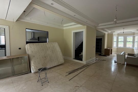 Casa de Condomínio para alugar com 3 quartos, 269m² em Terras do Madeira, Carapicuíba