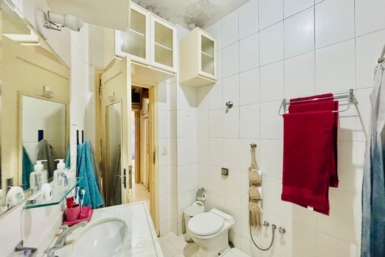 Banheiro social de apartamento à venda com 3 quartos, 103m² em Ipanema, Rio de Janeiro