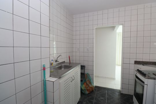 Cozinha de apartamento para alugar com 3 quartos, 80m² em Cabula, Salvador