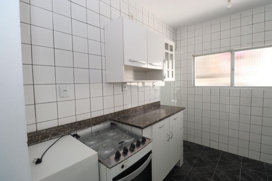 Cozinha de apartamento para alugar com 3 quartos, 80m² em Cabula, Salvador