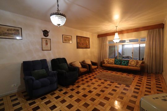 Casa à venda com 5 quartos, 282m² em Vila Campo Grande, São Paulo
