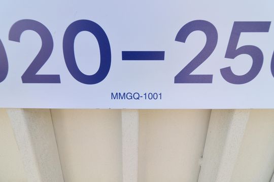 Placa de casa à venda com 5 quartos, 282m² em Vila Campo Grande, São Paulo