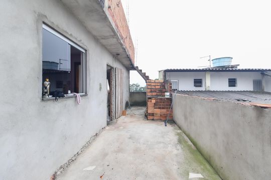 Área Externa de casa à venda com 5 quartos, 130m² em Cidade Tiradentes, São Paulo