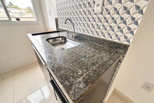 Cozinha de apartamento para alugar com 2 quartos, 39m² em Jardim Arize, São Paulo