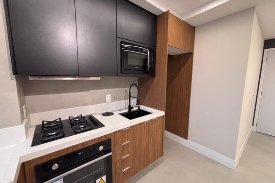 Cozinha de apartamento à venda com 3 quartos, 72m² em Barra Olímpica, Rio de Janeiro