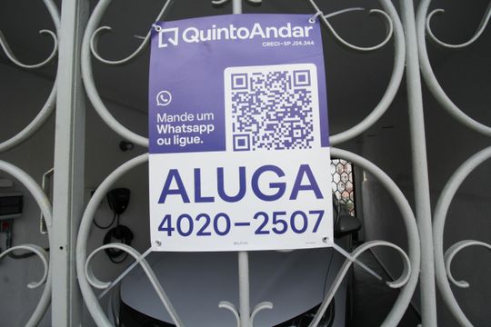 Plaquinha instalada dia 26 de agosto de 2026 código da plaquinha: MVJT-41 de casa para alugar com 1 quarto, 71m² em Vila Mangalot, São Paulo