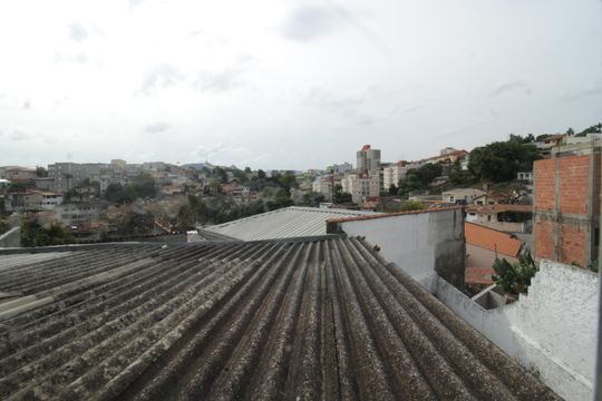Vista quarto de casa para alugar com 1 quarto, 71m² em Vila Mangalot, São Paulo
