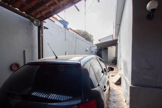 Garagem de casa para alugar com 3 quartos, 250m² em Guanabara, Contagem