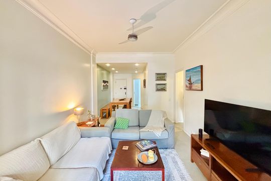 Apartamento à venda com 2 quartos, 75m² em Leme, Rio de Janeiro