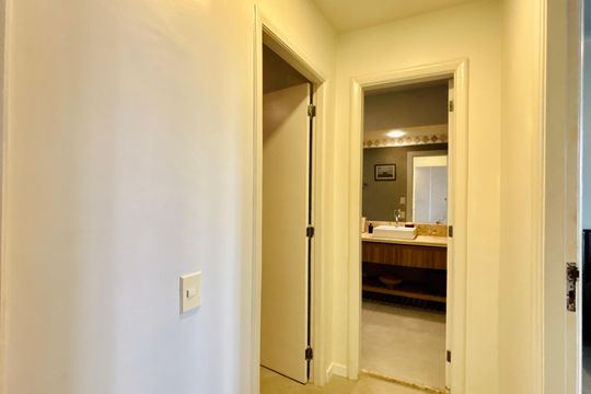 Apartamento à venda com 2 quartos, 75m² em Leme, Rio de Janeiro