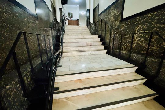 Apartamento à venda com 2 quartos, 75m² em Leme, Rio de Janeiro