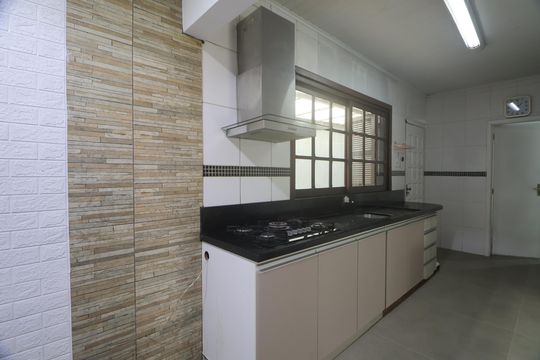 Cozinha - Armários de casa para alugar com 4 quartos, 120m² em Igara, Canoas