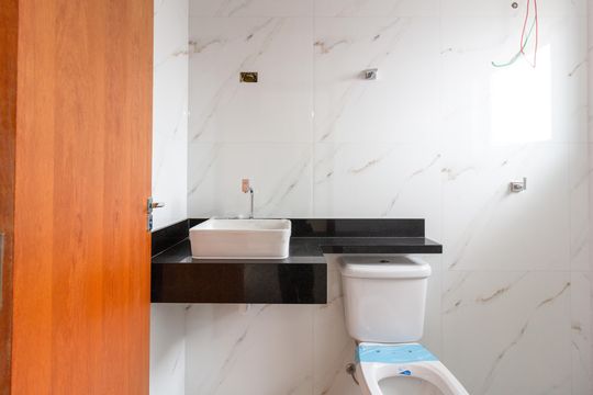 Banheiro da Suíte 2  de casa à venda com 3 quartos, 150m² em Jardim Bom Clima, Guarulhos