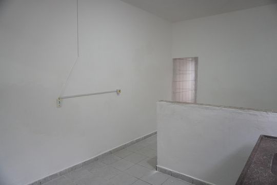 Casa para alugar com 1 quarto, 48m² em Vila Chabilandia, São Paulo